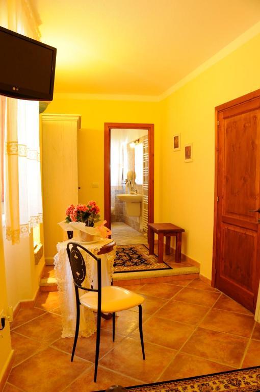 La Casa Di Babbai Hotel Nuchis Room photo